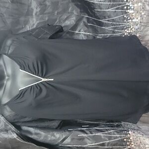 Creation L Size 6 Women's zippered tee shirt.